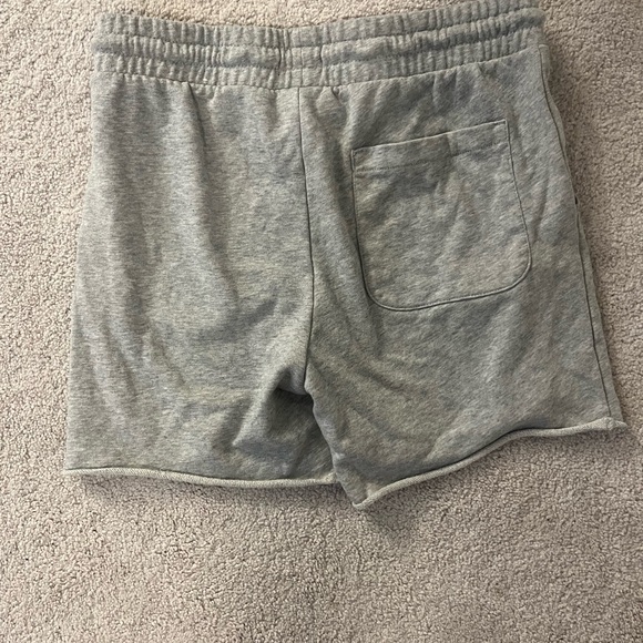 Small gray shorts H&M - Picture 4 of 4